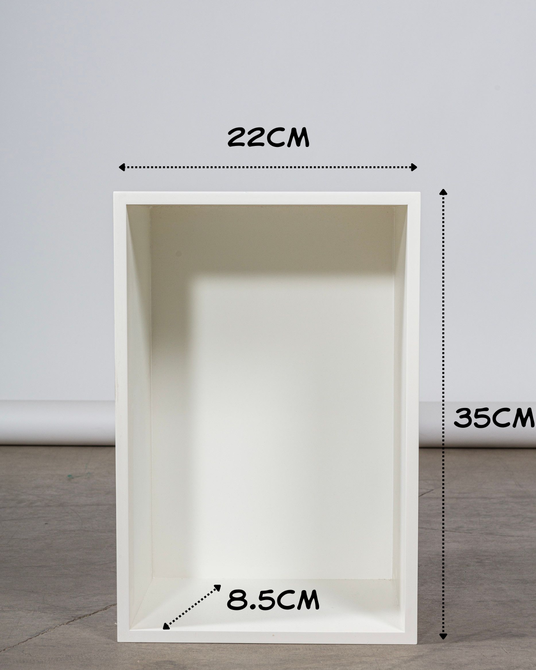 Caja de cartón blanco con tapa transparente tipo fosforera