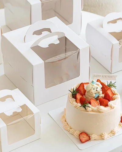 Caja con base y ventana para pastel