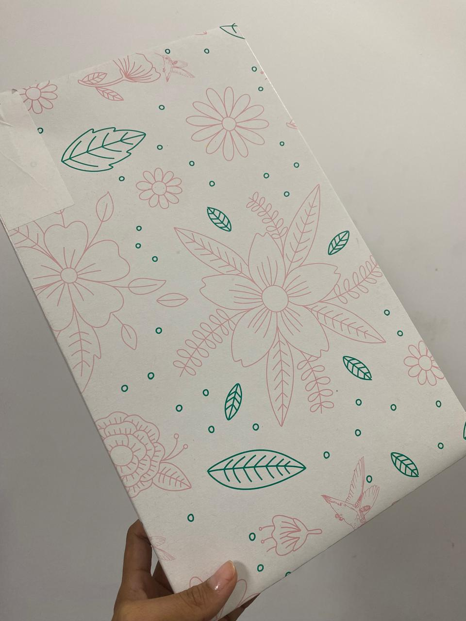 Caja armable de cartoncillo diseño floral 15